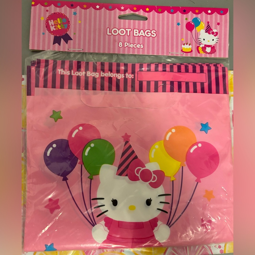 NWT Hello Kitty Loot Bags8 count